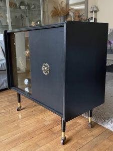 Meuble bar vintage noir et doré