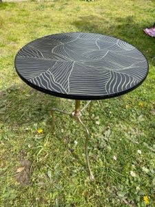 Table guéridon noir et doré