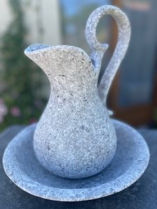 Pichet relooké effet pierre